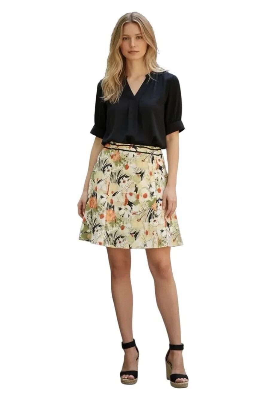 A Byer A-line Floral Skirt Sz 9